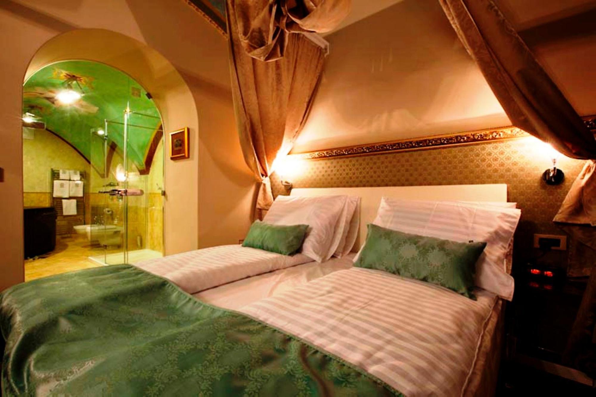 Hotel Actum Kranj Eksteriør billede